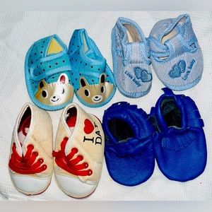 Set of 4 baby (non walking) shoes. Picture on case 4size approximation. 0-9mts